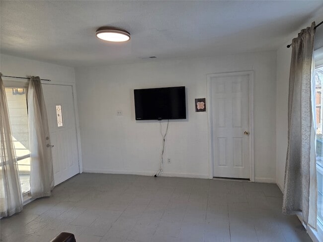 Photo - 2559 Valwood Pkwy