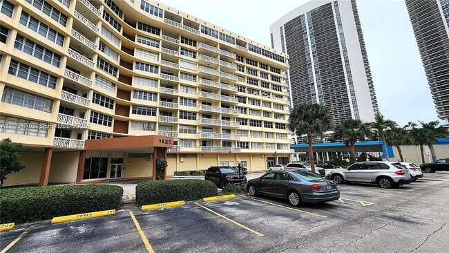 Building Photo - 1825 S Ocean Dr Unit 12