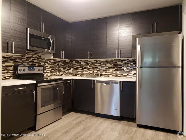 Building Photo - 136 Amberly Dr Unit 136 amberley dr Rental