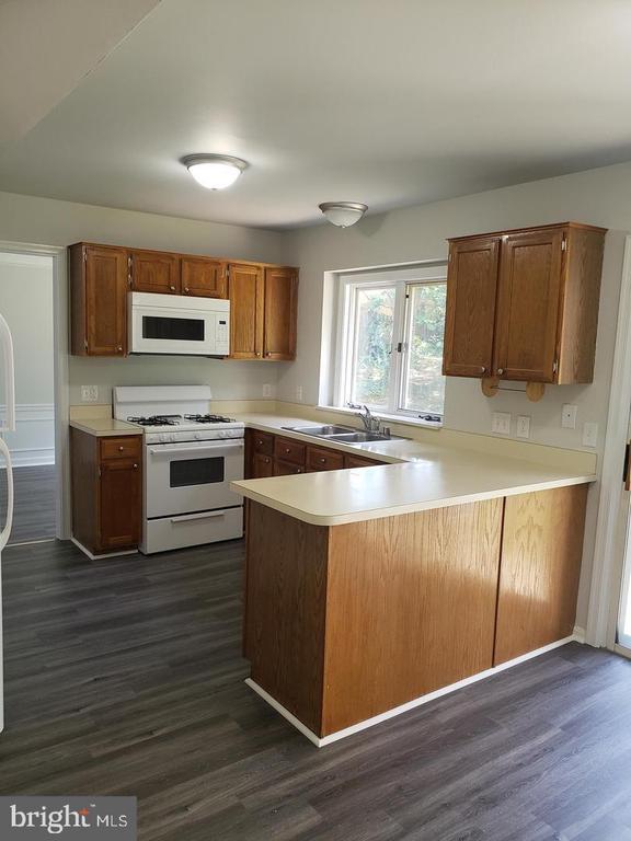 Photo - 5906 Cascade Dr