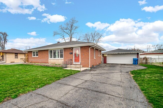 Photo - 944 N Jay Ave