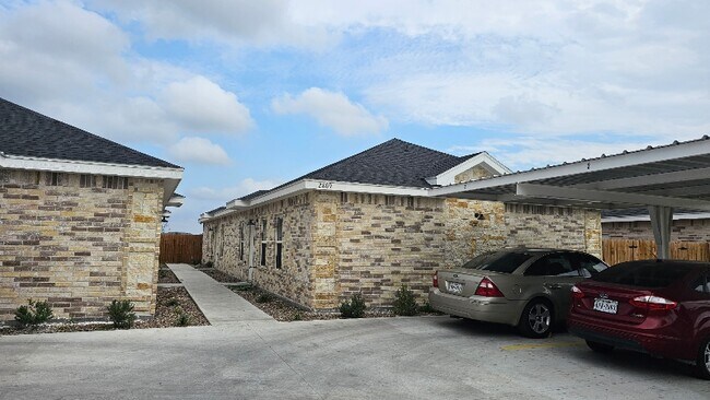 2809 E Israel Ave Unidad 1