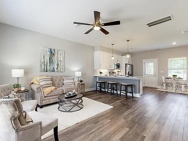 Photo - 555 Gresham Ln