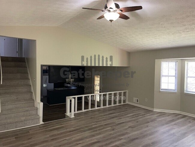 Photo - 7345 Chaucer Ct