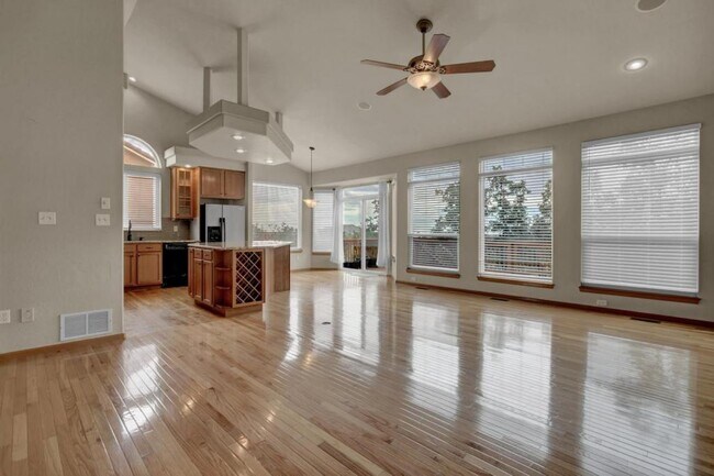 Photo - 5235 Bancroft Heights