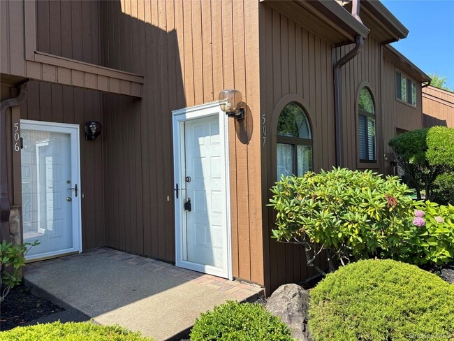 Photo - 507 Scenic Ln
