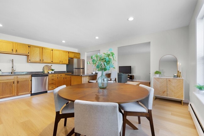 Carriage Garden Apartments