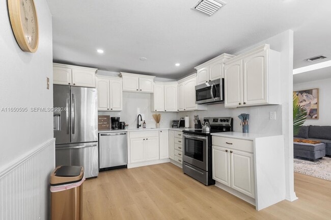 Photo - 3255 Florida Blvd