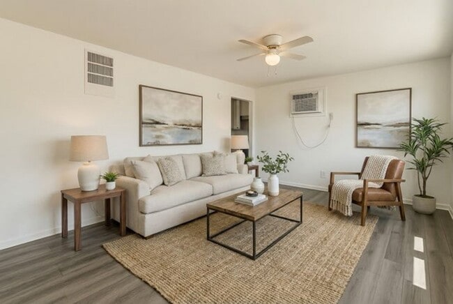 Photo - Property for rent in the quiet neighborhood of Highview Hills