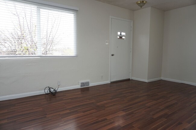 Photo - 3 Bedroom Taylorville home