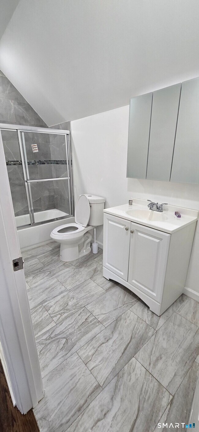 Photo - 99 Johnson St Unit 2