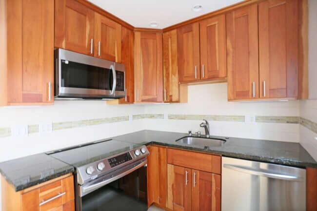 Photo - OPEN HOUSE:Thurday(4/11)7pm-7:20pm  Top fl...