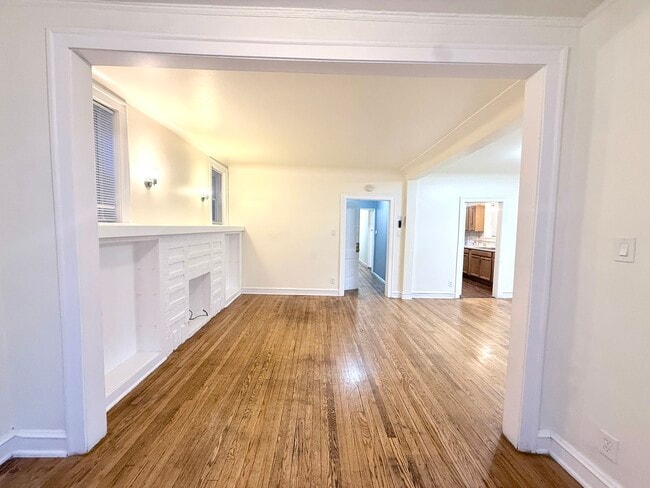 Photo - 7151 S East End Ave Unidad 1