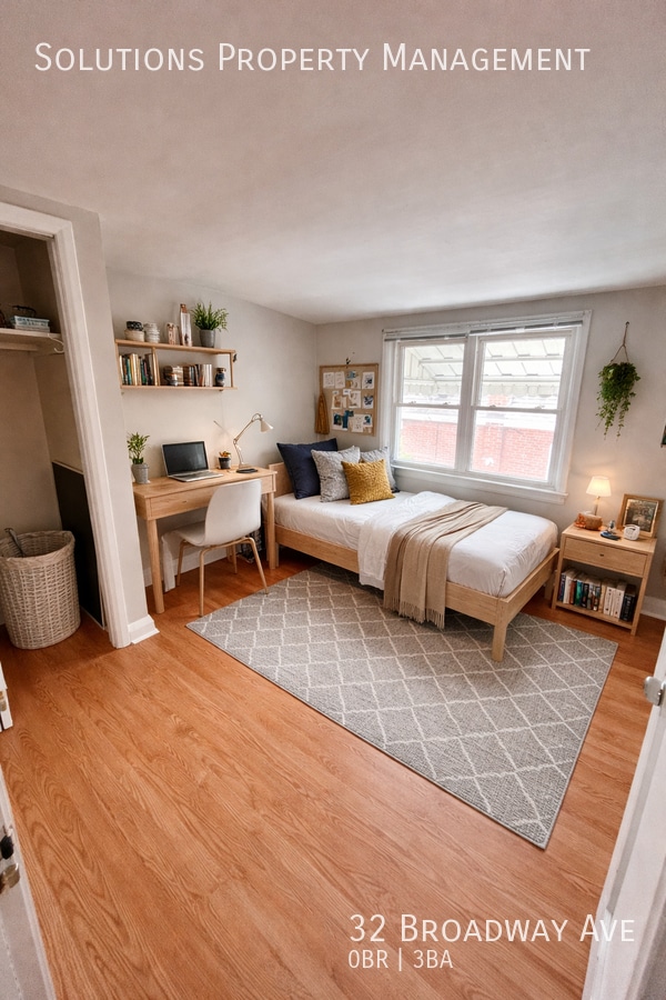 Photo - **Rooms Available Less Than 1 Block From Campus**