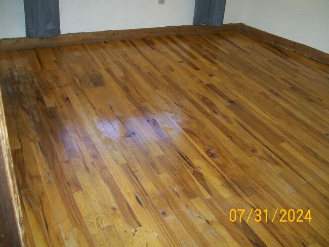 Photo - 528 N M St Unit 3