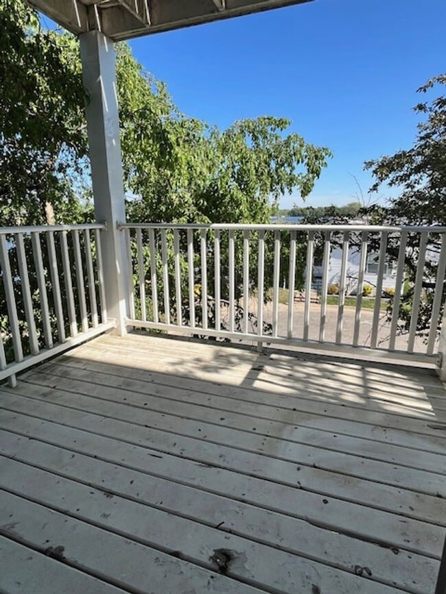 Photo - River's Edge Apartments