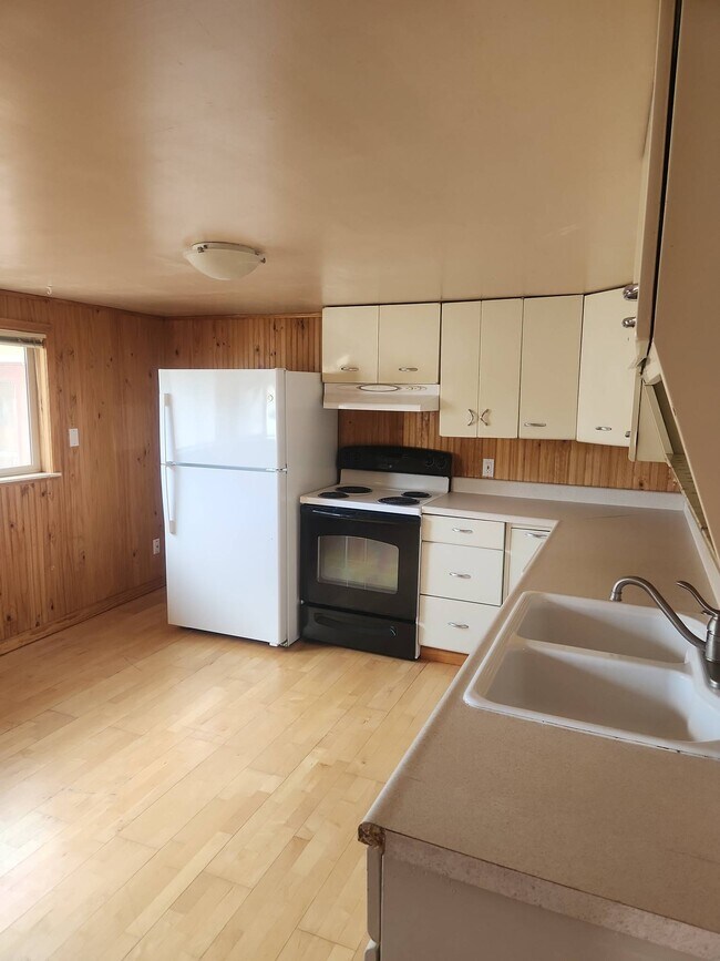 Photo - 2632 Pear St