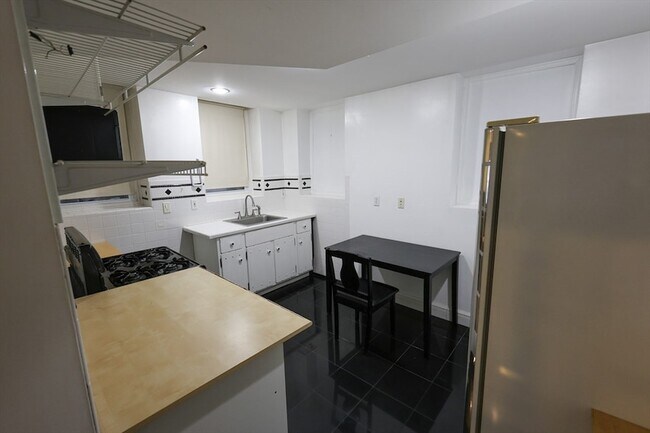 Photo - 235 Savin Hill Ave Unidad 1