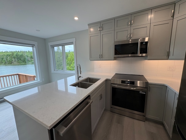 100 Leafy Vale Ln