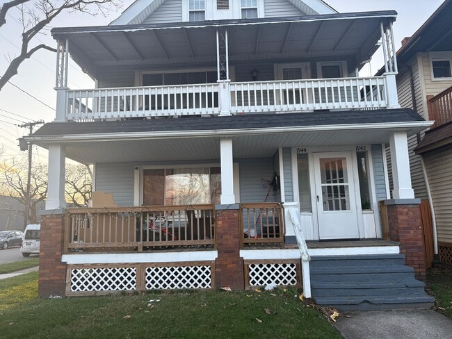 Photo - 1944 W 73rd St