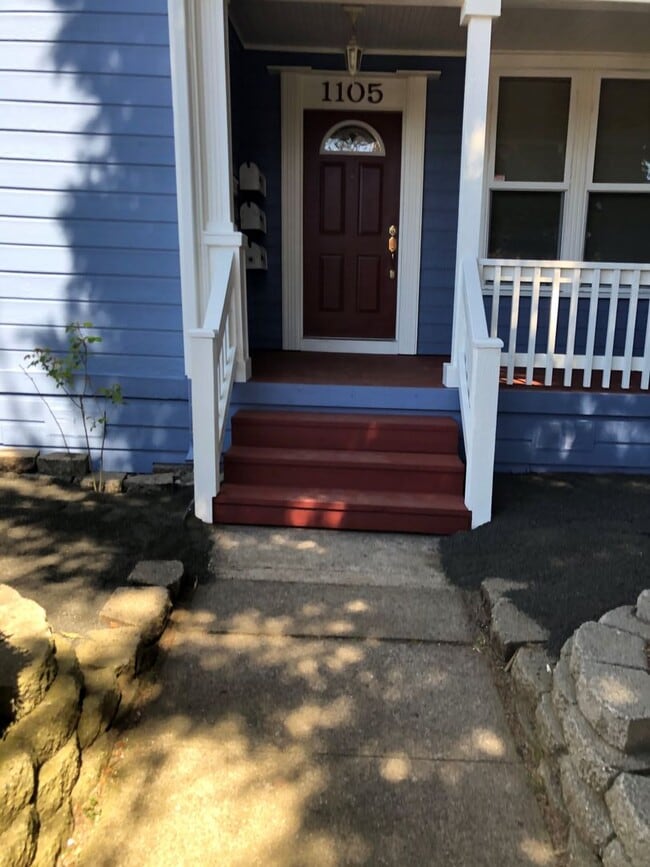 Photo - Beautiful Ground Level 1Bed/1Bath with out... Unit 2