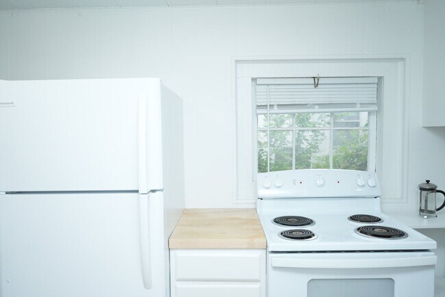 Photo - 107 Bollingwood Rd Unit Cottage