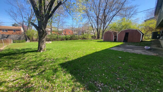 Photo - 223 Van Buren Dr House