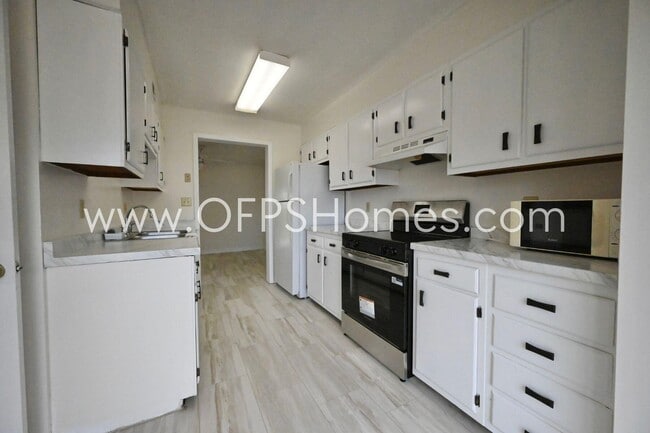 1209 Quail Lake Blvd
