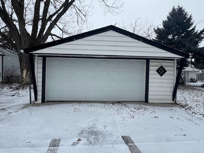 Photo - 17399 12 Mile Rd Unidad 1