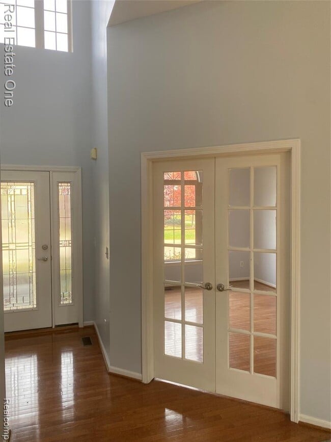 Photo - 39206 Silverthorne Bend