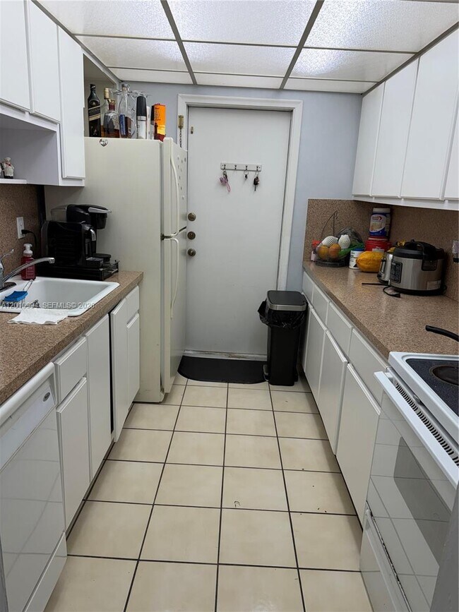 7847 Miller Dr Unit A205