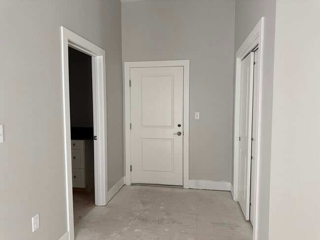 Photo - 251 Sladen St Unit 204