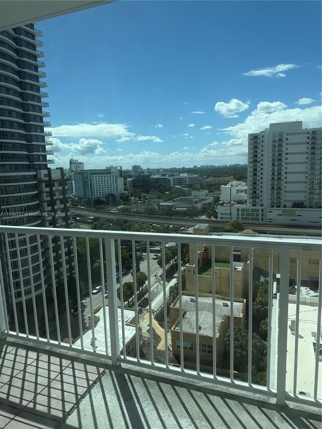 Photo - 1250 S Miami Ave Unidad 1407