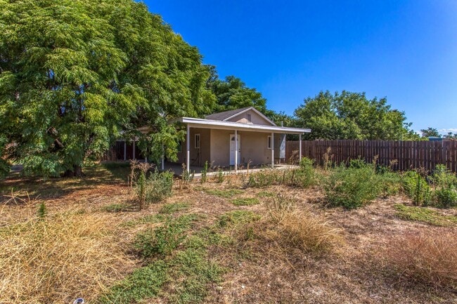 Photo - 14993 Yucca Ave Unit #B