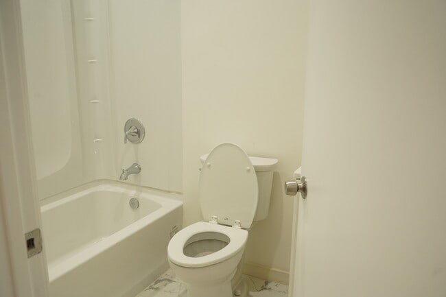 Photo - 12149 Alondra Blvd Unidad A