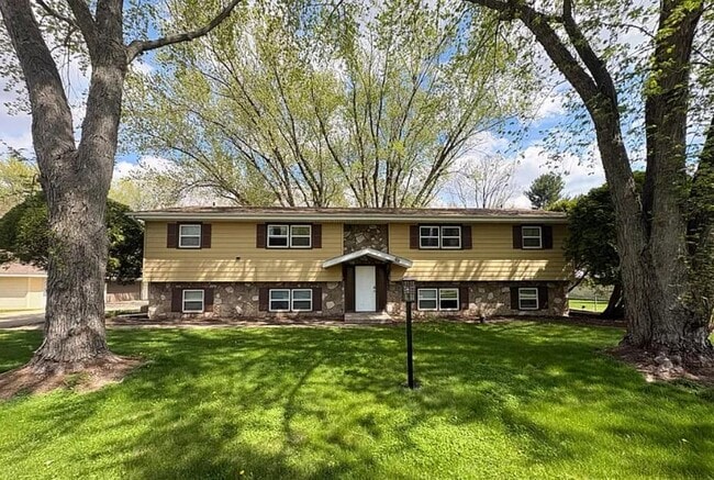 Photo - 14159 Talcott Dr