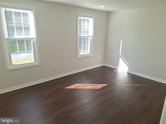 Photo - 614 Chandler Mill Rd