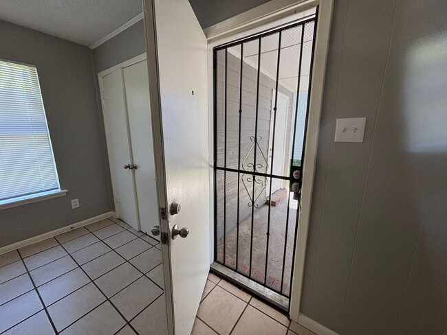 Photo - 5168 Corkwood Dr