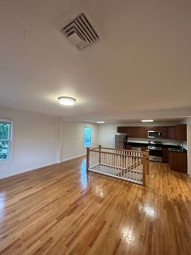 Photo - 519 Asbury Ave Unit B