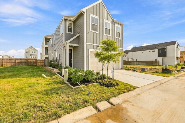 2305 Via Laura Ln
