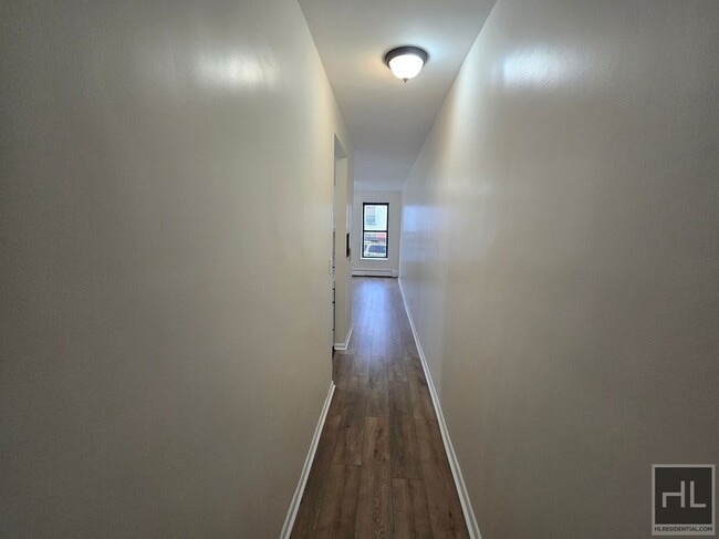 Photo - 557 KOSCIUSZKO STREET Unit 1C