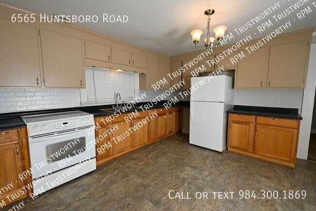 6565 Huntsboro Rd