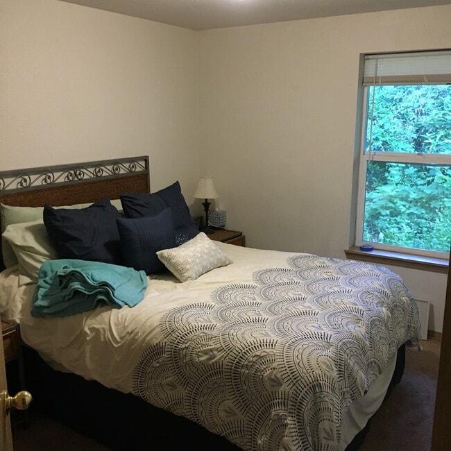 Photo - 712 Elliott Road