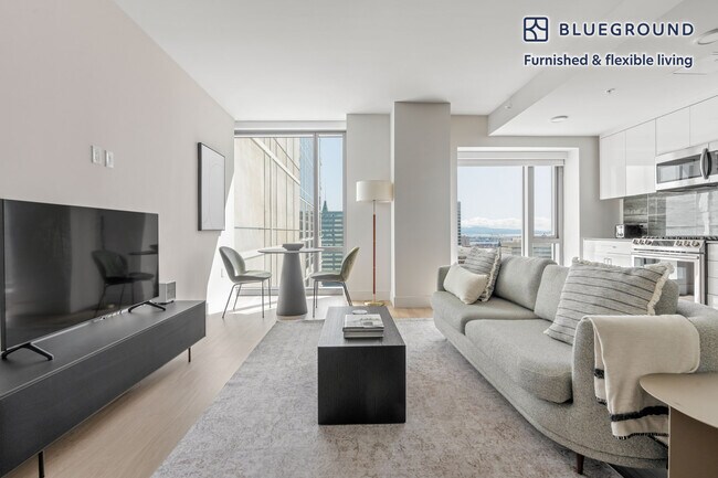 Building Photo - 447 17th St Rental