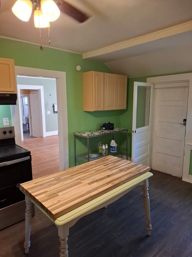 Photo - Unbelievable Updated Farmhouse in Lanexa!