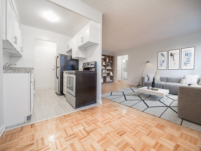 Photo - Glencairn Garden Apartments