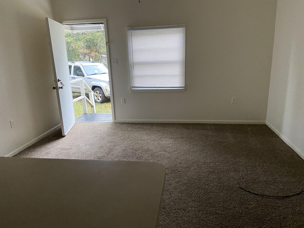 Photo - 2307 Bemiss Rd