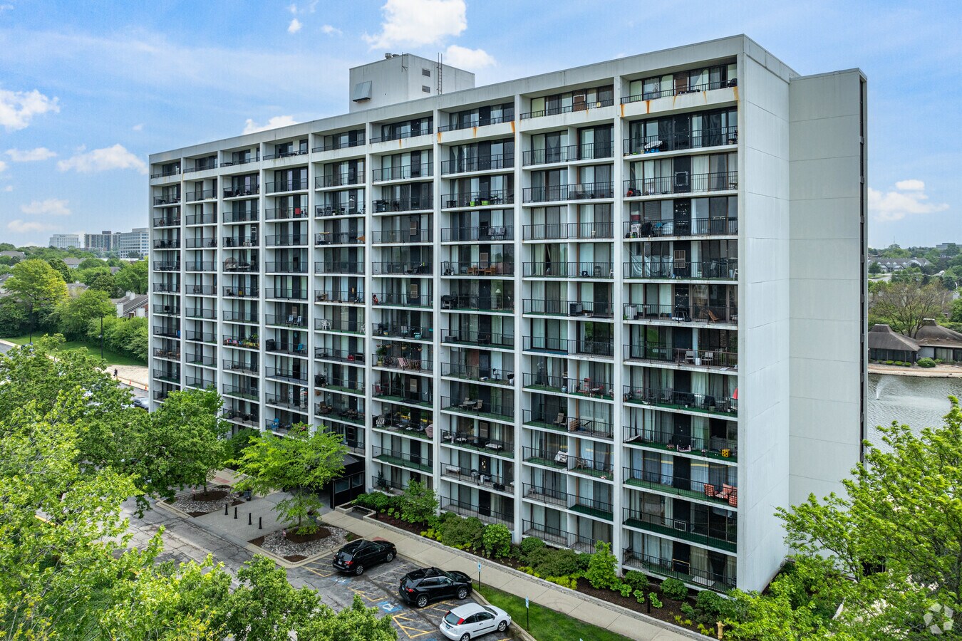 Alternate Image - Cove Landing