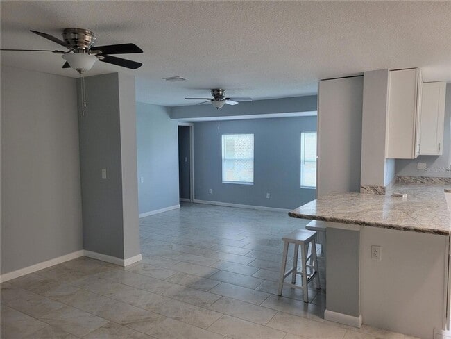 Photo - 714 Cypress Pl