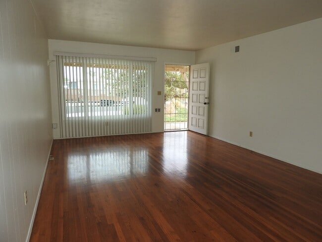 Photo - 3 Bedroom House in quiet neighborhood